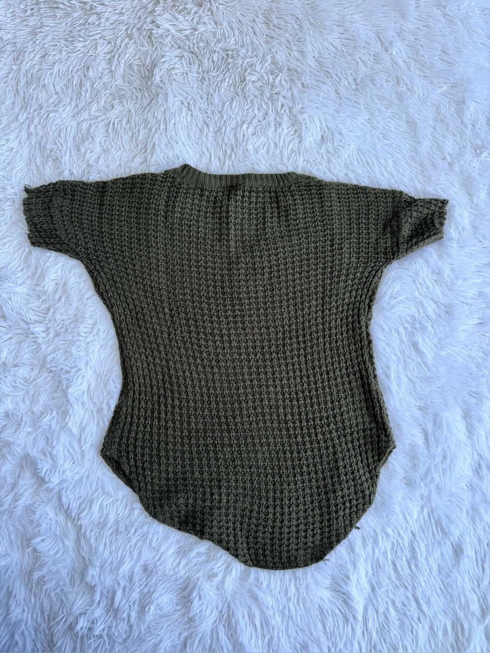 Ultra Flirt Olive V-Neck Short Sleeve Knit Top